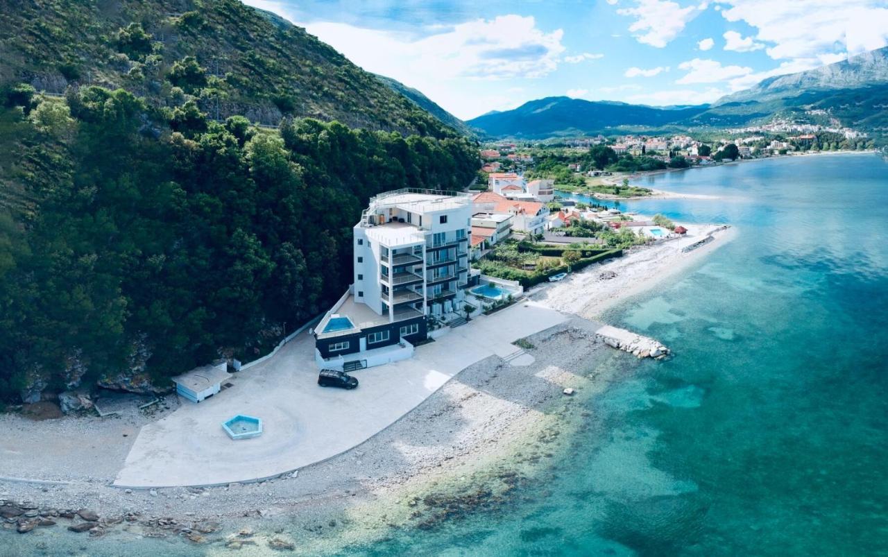 Hotel Vienna Herceg Novi Exterior photo