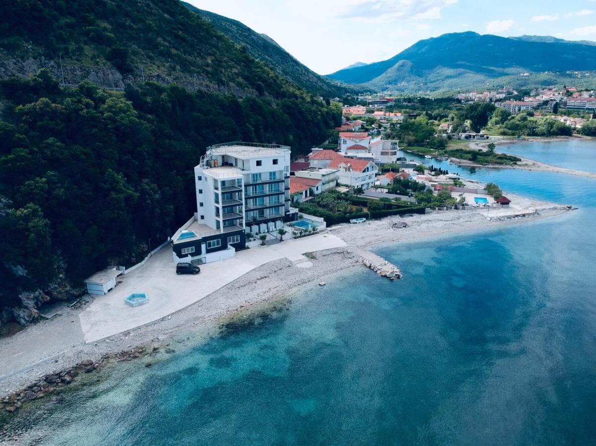 Hotel Vienna Herceg Novi Exterior photo
