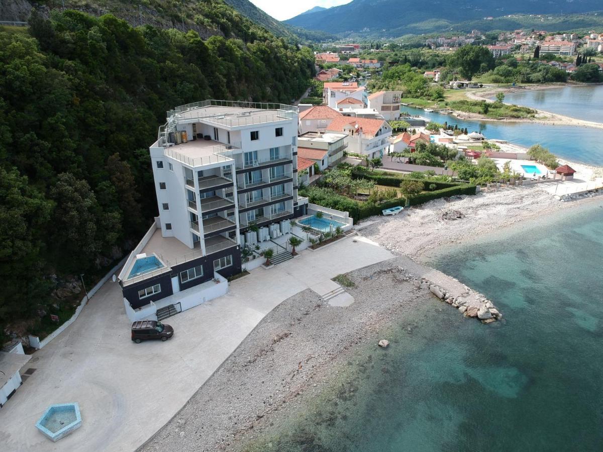 Hotel Vienna Herceg Novi Exterior photo