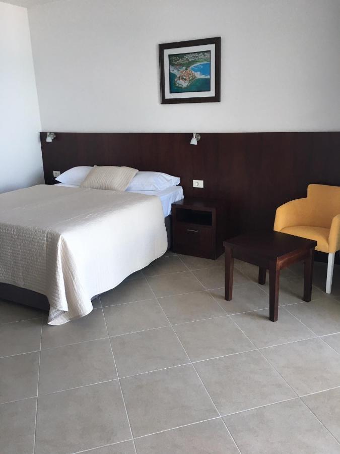 Hotel Vienna Herceg Novi Exterior photo