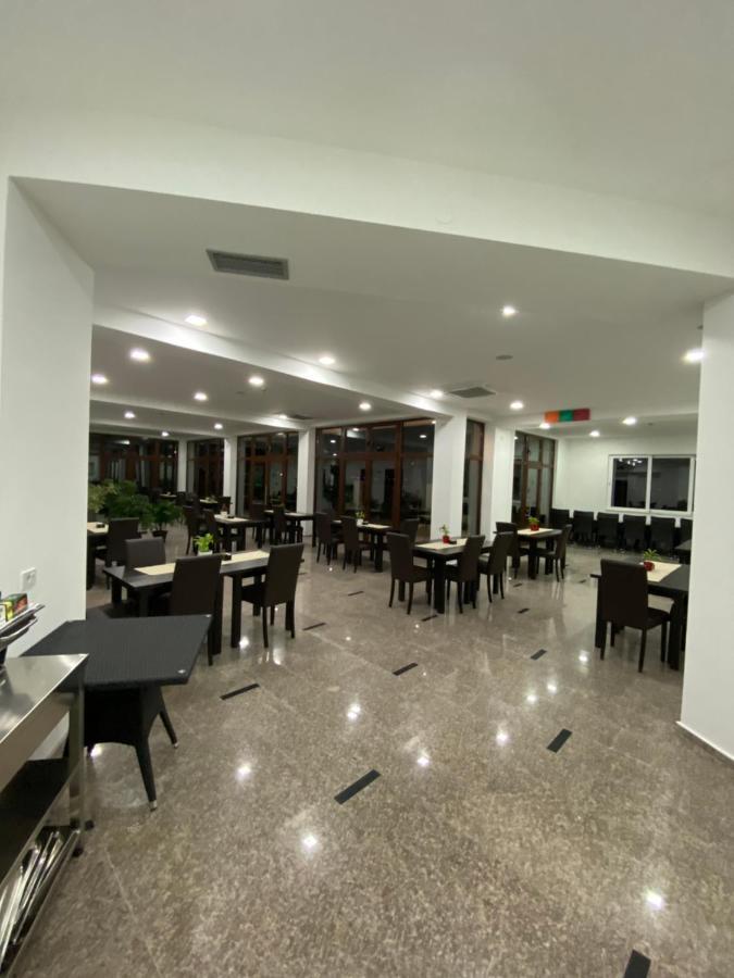 Hotel Vienna Herceg Novi Exterior photo